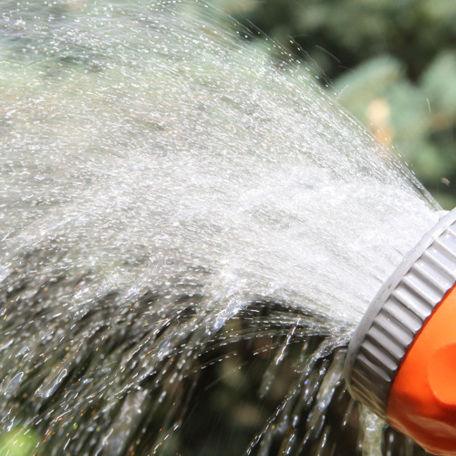 Zeitliche Einschr&auml;nkungen von Beregnung mit Wasser aus Brunnen und Gew&auml;ssern
